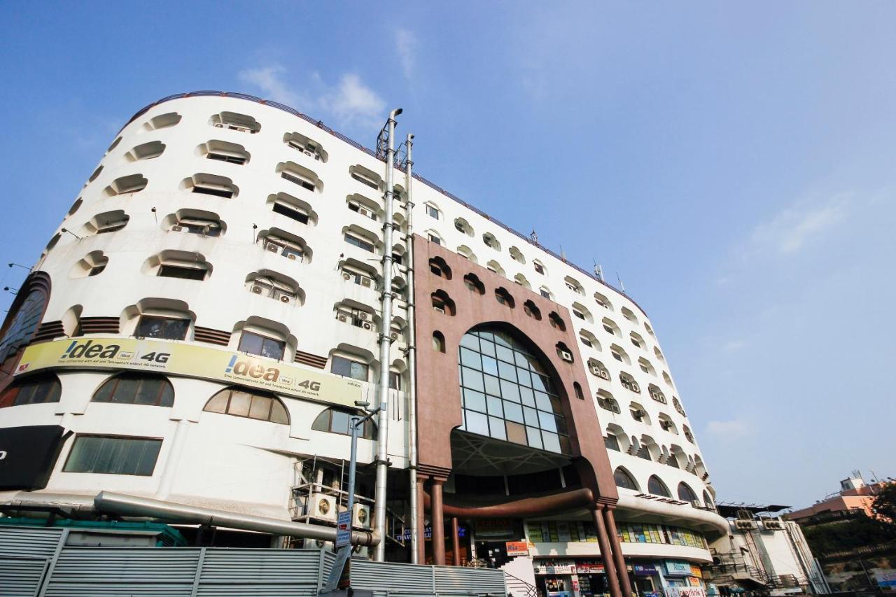 Oyo Hotel Metro International Near Lb Stadium Hajdarabad Zewnętrze zdjęcie