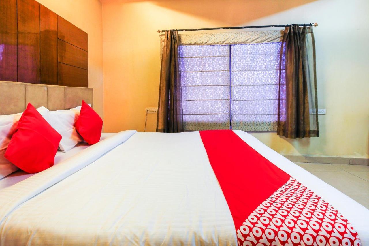 Oyo Hotel Metro International Near Lb Stadium Hajdarabad Zewnętrze zdjęcie