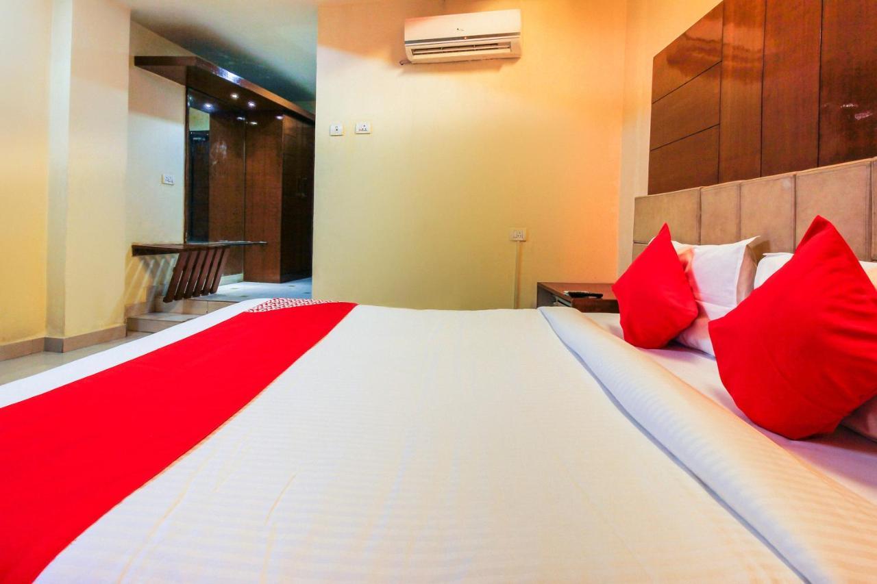 Oyo Hotel Metro International Near Lb Stadium Hajdarabad Zewnętrze zdjęcie