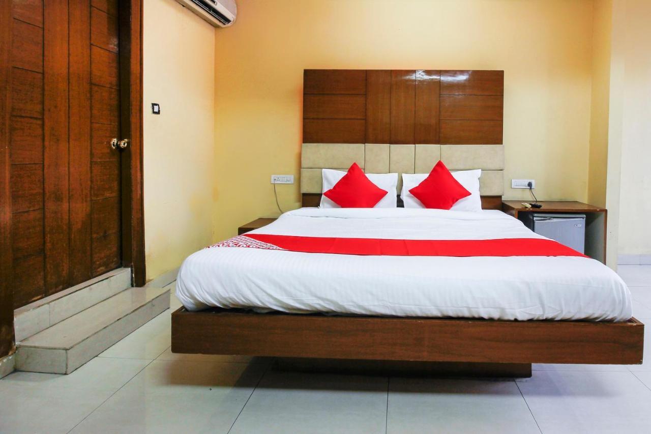 Oyo Hotel Metro International Near Lb Stadium Hajdarabad Zewnętrze zdjęcie