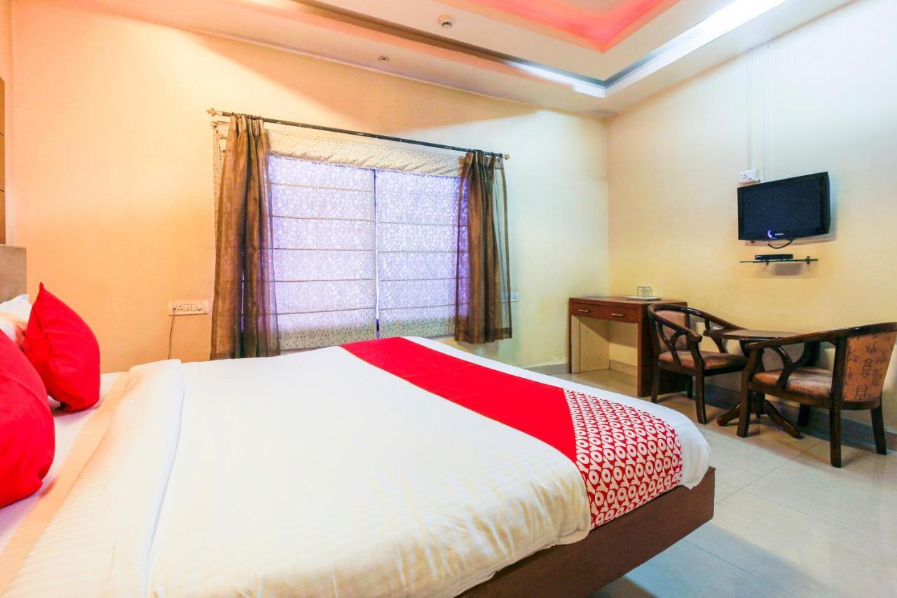 Oyo Hotel Metro International Near Lb Stadium Hajdarabad Zewnętrze zdjęcie
