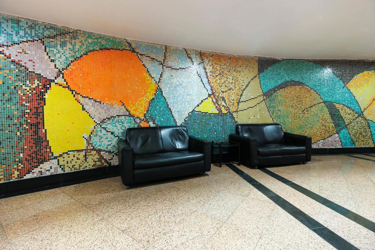 Oyo Hotel Metro International Near Lb Stadium Hajdarabad Zewnętrze zdjęcie